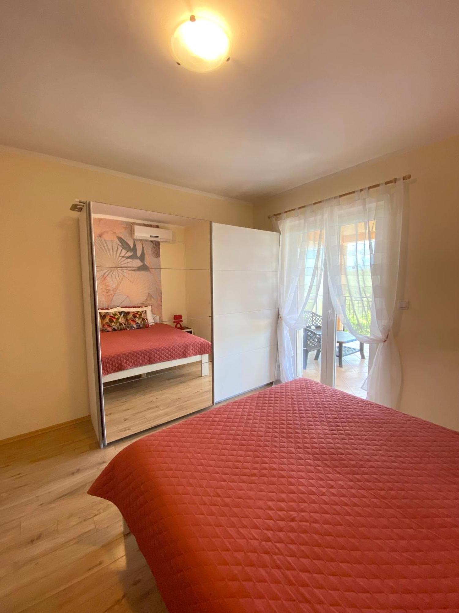 Apartments Villa Viktoria Tivat Eksteriør billede